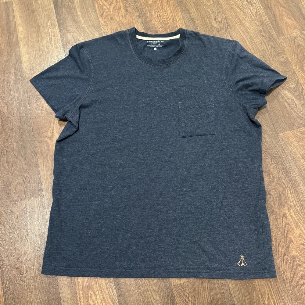 Pendleton Men’s Large Pocket Short Sleeve TShirt Heathered Navy Blue